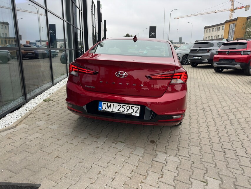 Hyundai Elantra