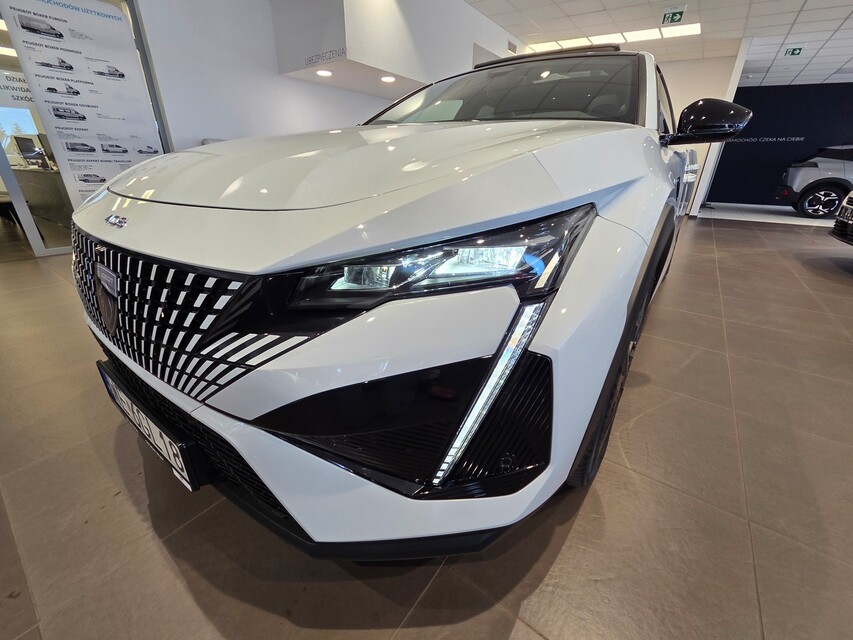 Peugeot 408