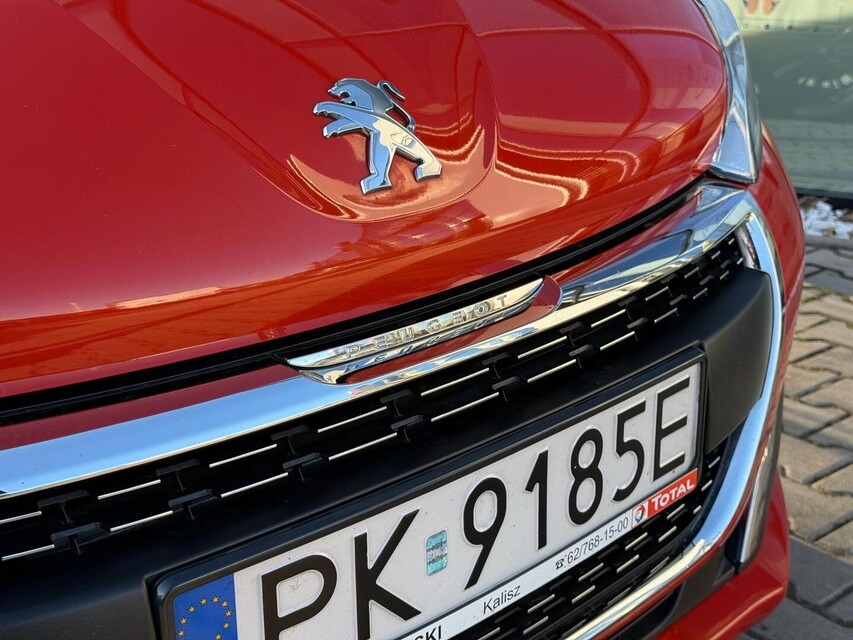 Peugeot 208
